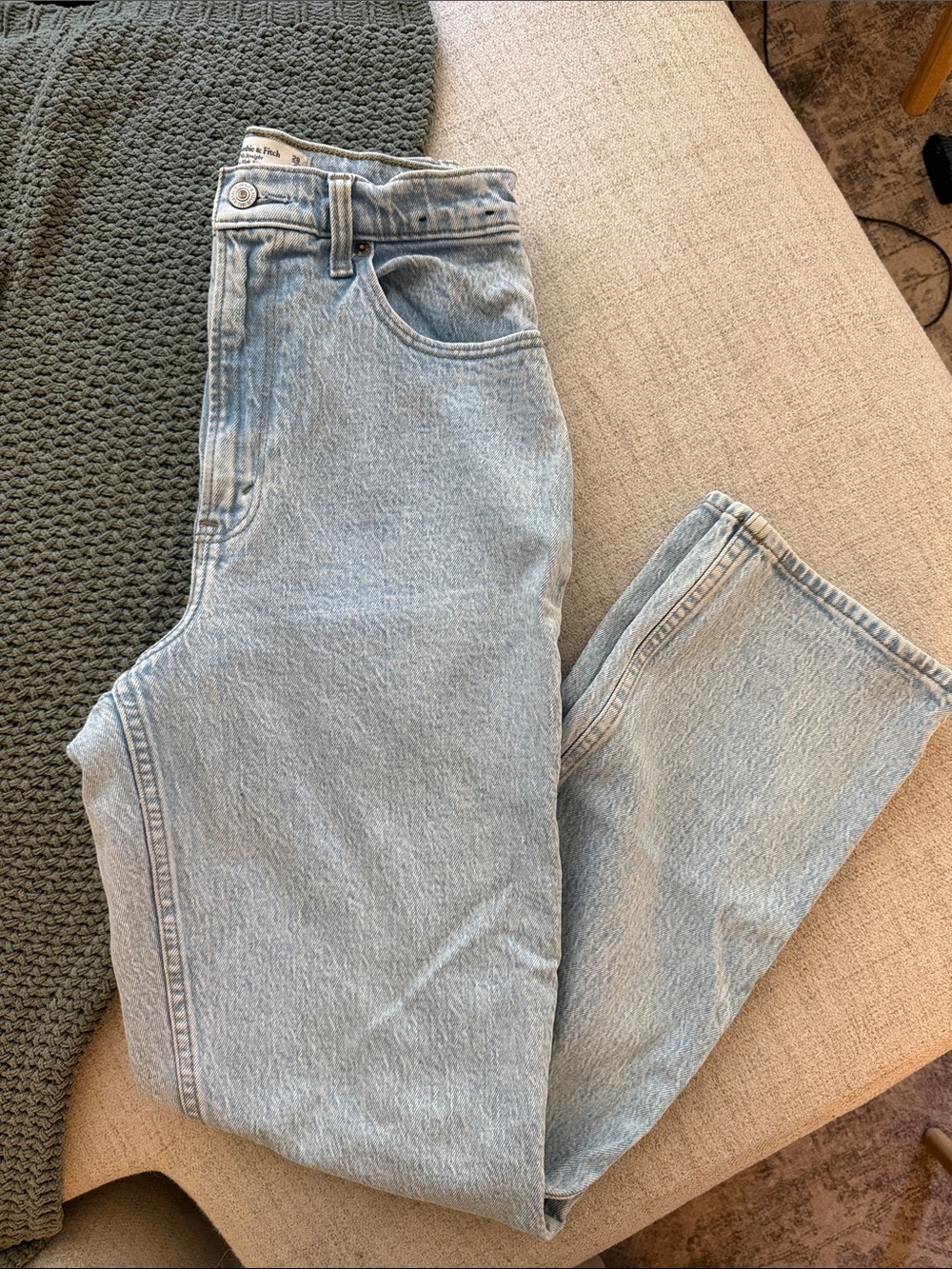 Abercrombie & Fitch The 90’s Straight Ultra High Rise Jeans - Curve Love